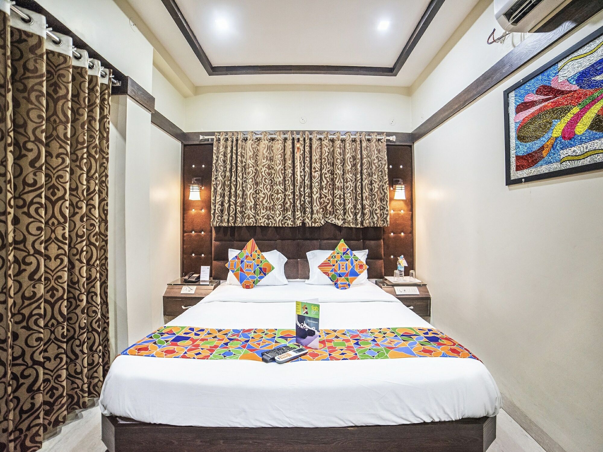 Fabhotel Santoor Geeta Bhawan Square Indore Exterior photo