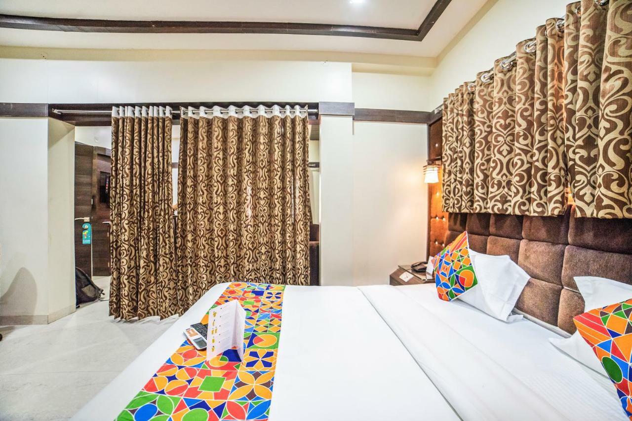 Fabhotel Santoor Geeta Bhawan Square Indore Exterior photo